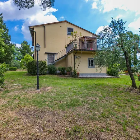 בית נופש Tenuta La Colonna By Interhome