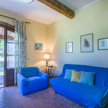 בית נופש Tenuta La Colonna By Interhome