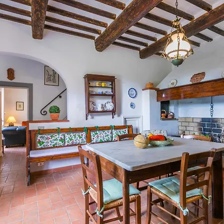 בית נופש Tenuta La Colonna By Interhome *