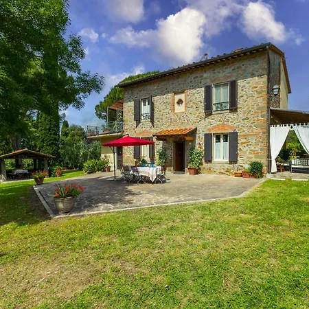 בית נופש Tenuta La Colonna By Interhome *